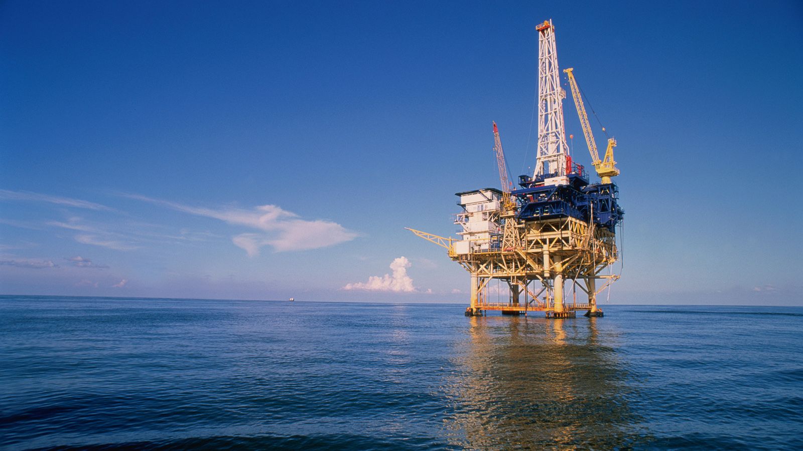 1600x900 How Offshore Drilling Works