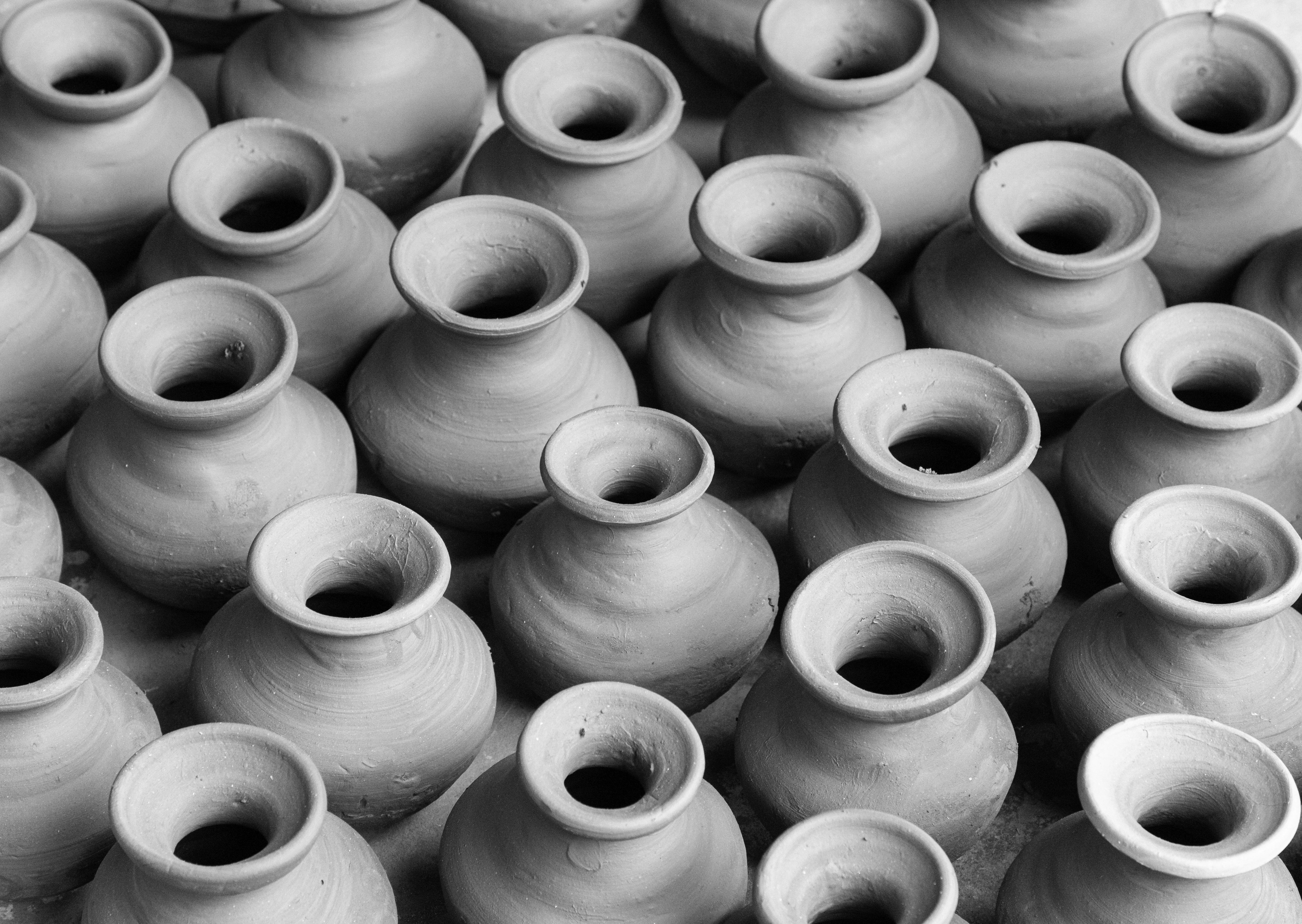 5672x4027 Photo Of Ceramic Pots · Free