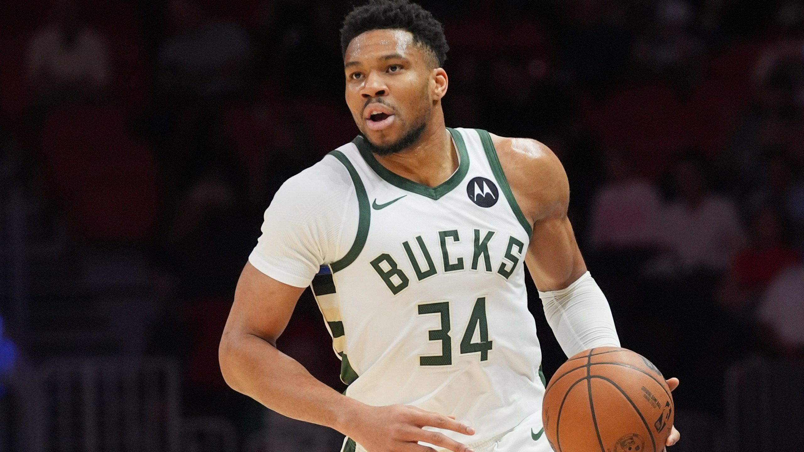 2560x1440 Bucks must figure out how to move forward after trading away franchise icon Giannis Antetokounmpo