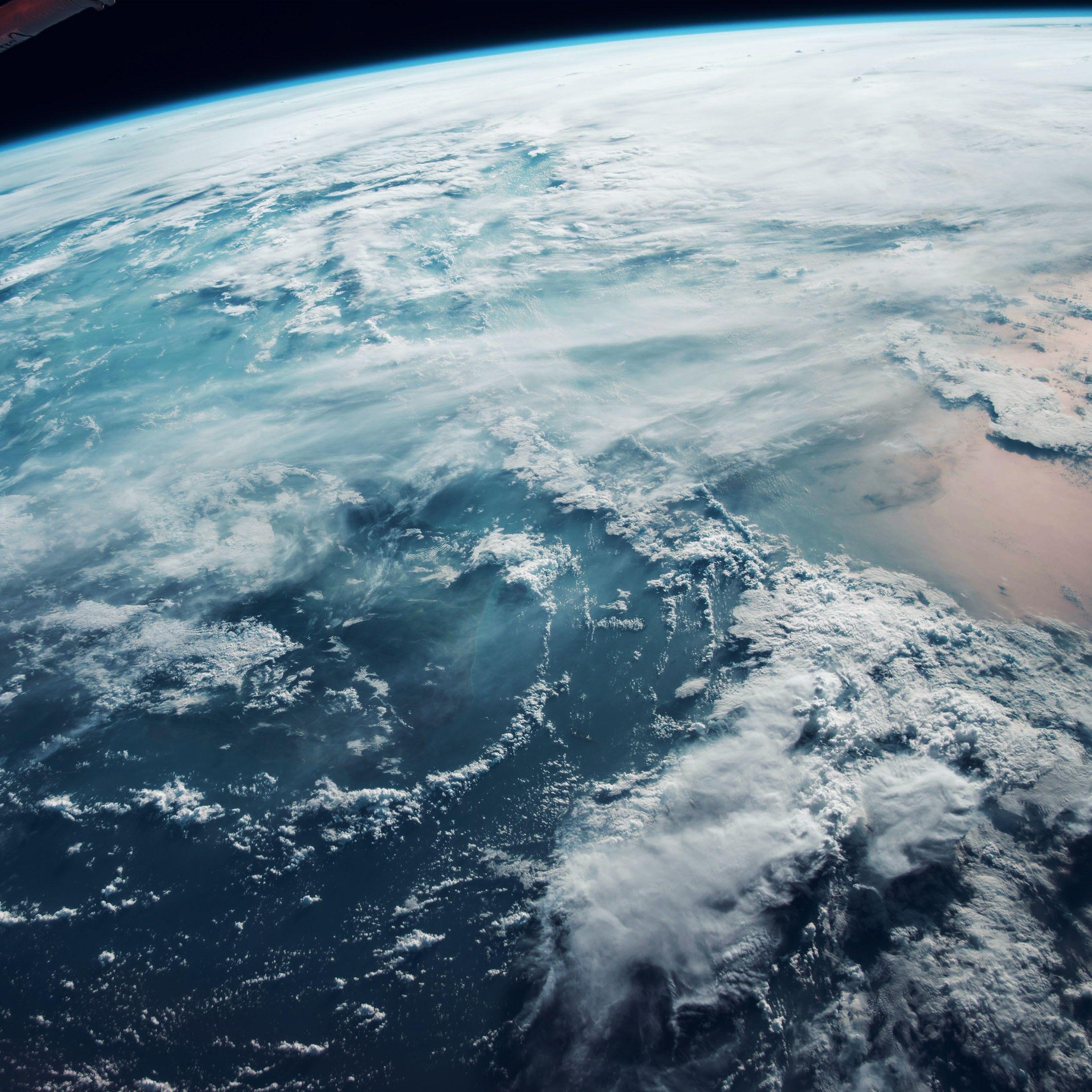 2732x2732 Wallpaper of the week: Earth