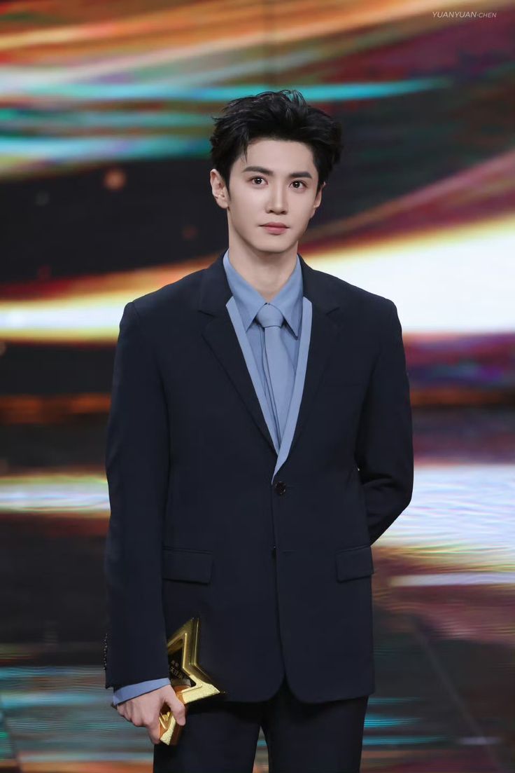 736x1103 Chen Zheyuan 2025 Wallpaper