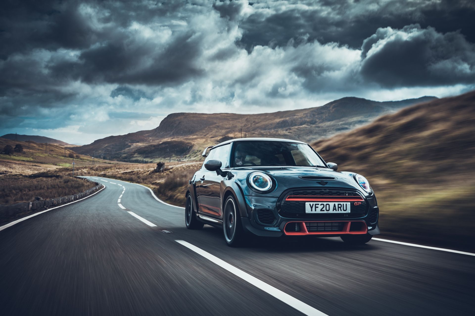 1920x1280 Video: 2021 MINI JCW GP gets the MotorWeek treatment