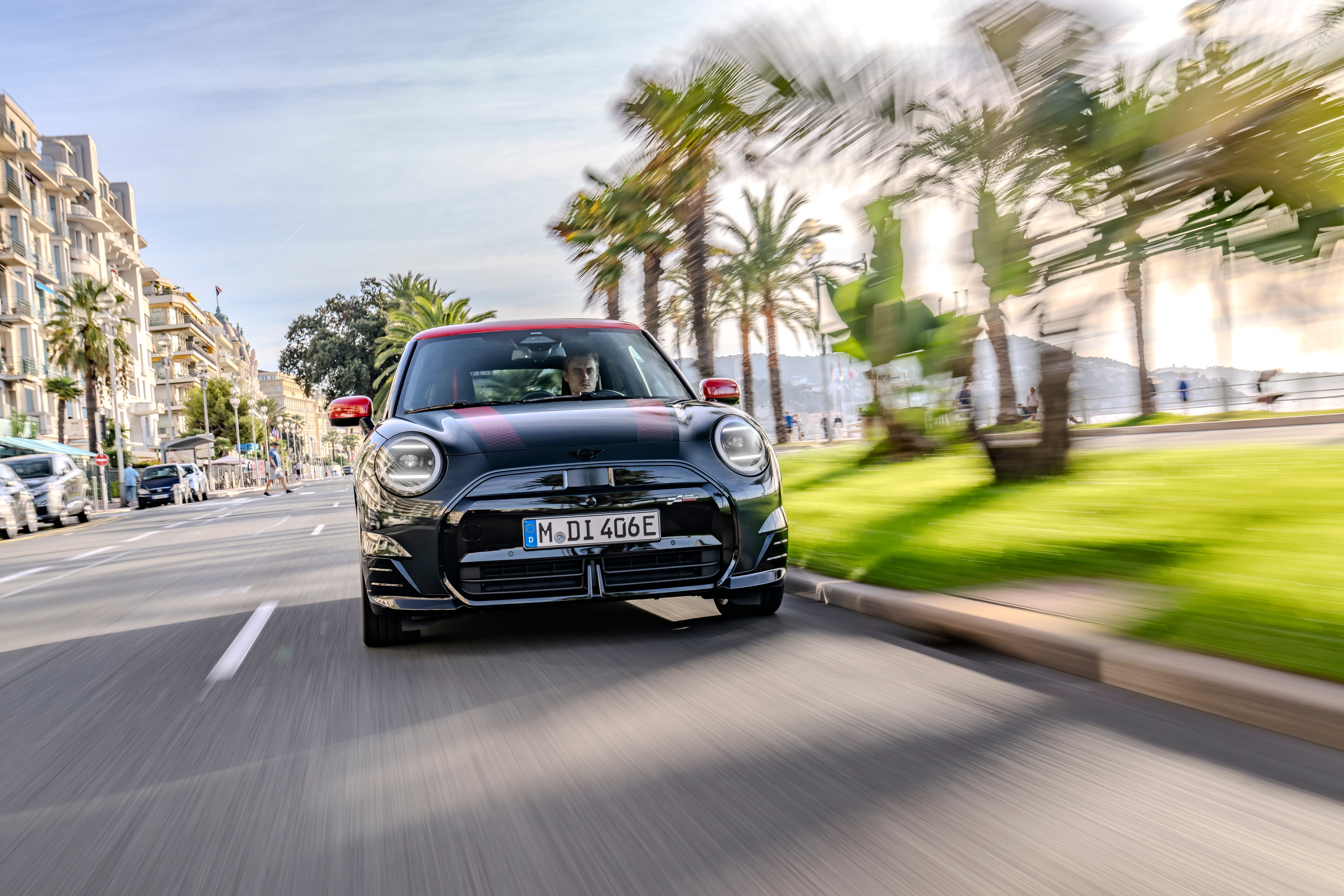 8640x5760 Gallery: 2025 Mini Cooper SE JCW