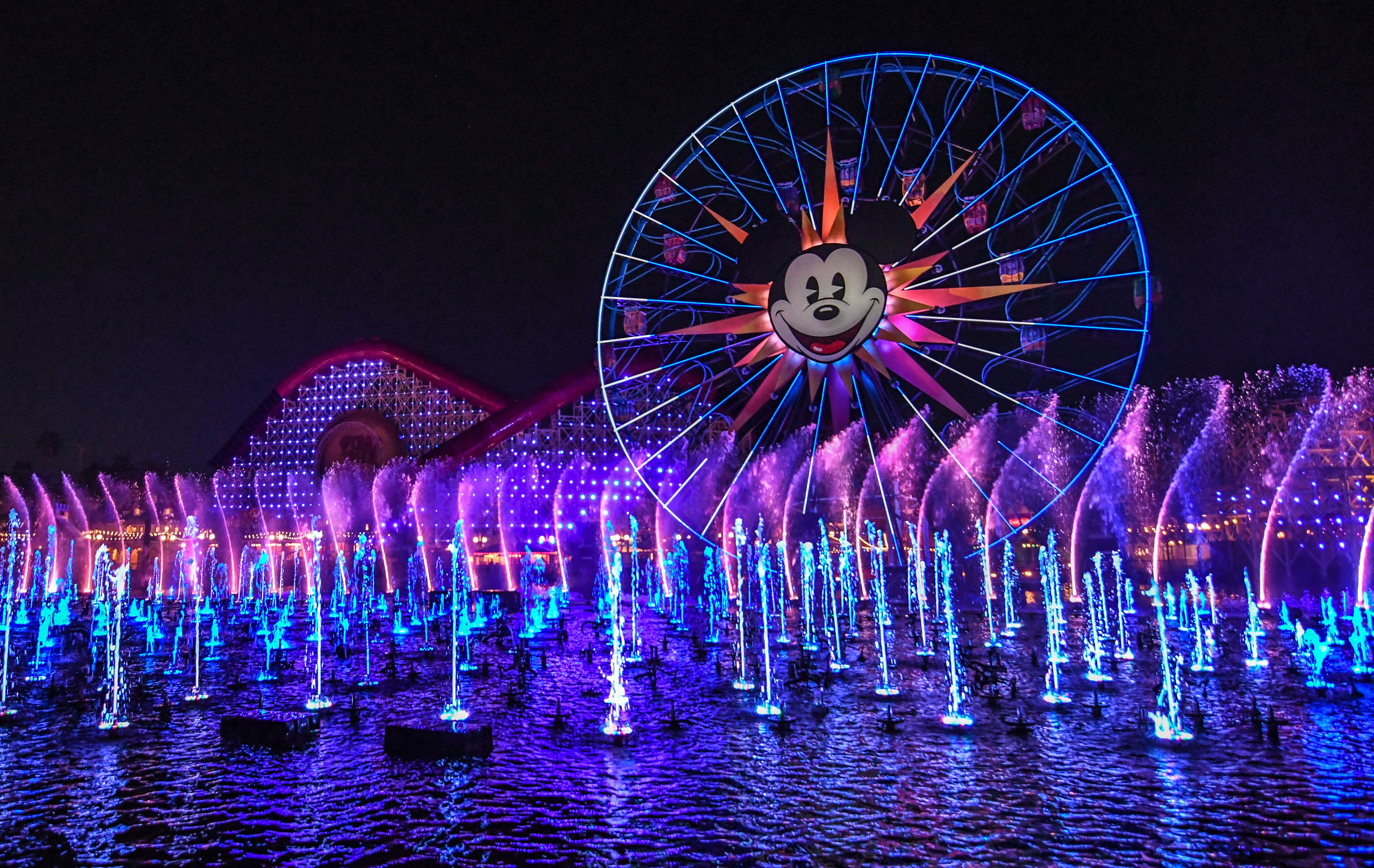 5093x3218 Disney California Adventure's World of Color Review In Disney