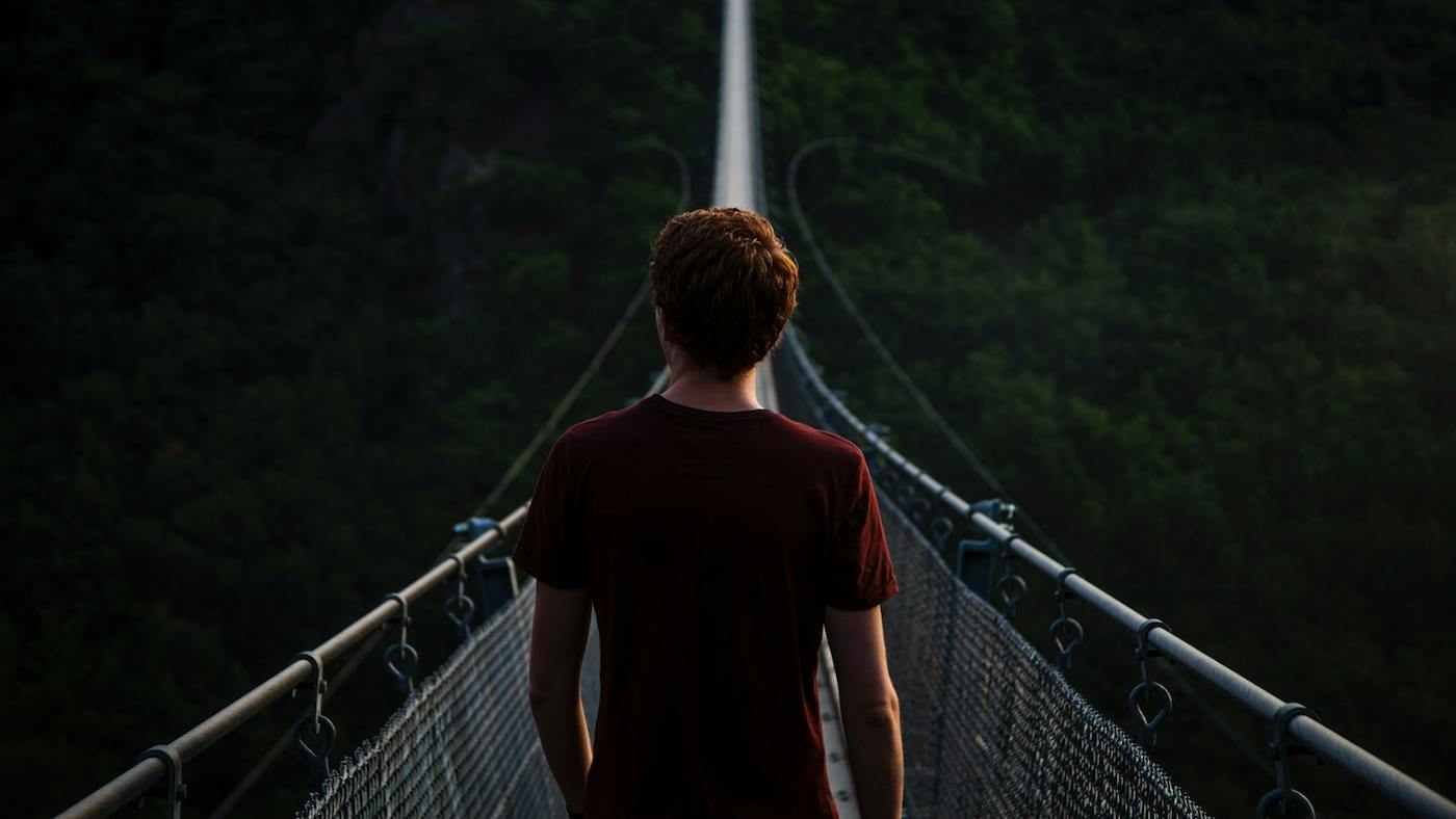 1400x788 The Dangers of Alone: Five Questions for Single Men