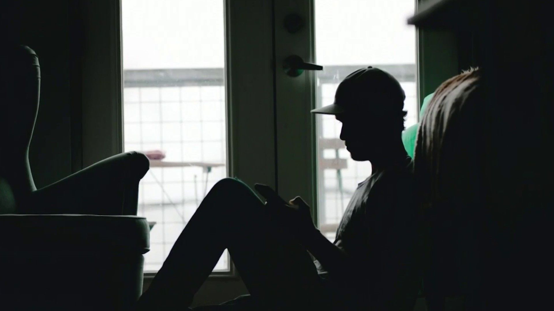 1920x1080 'The Rise of Lonely, Single Men' article sparks online debate