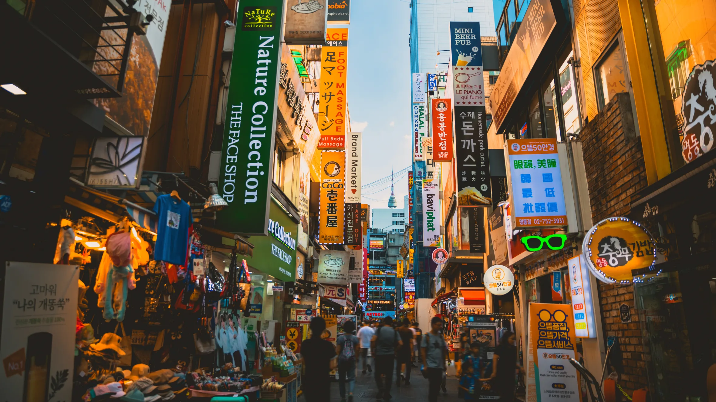 2360x1327 My Whistle Stop Tour Of Asia's Most Thrilling City