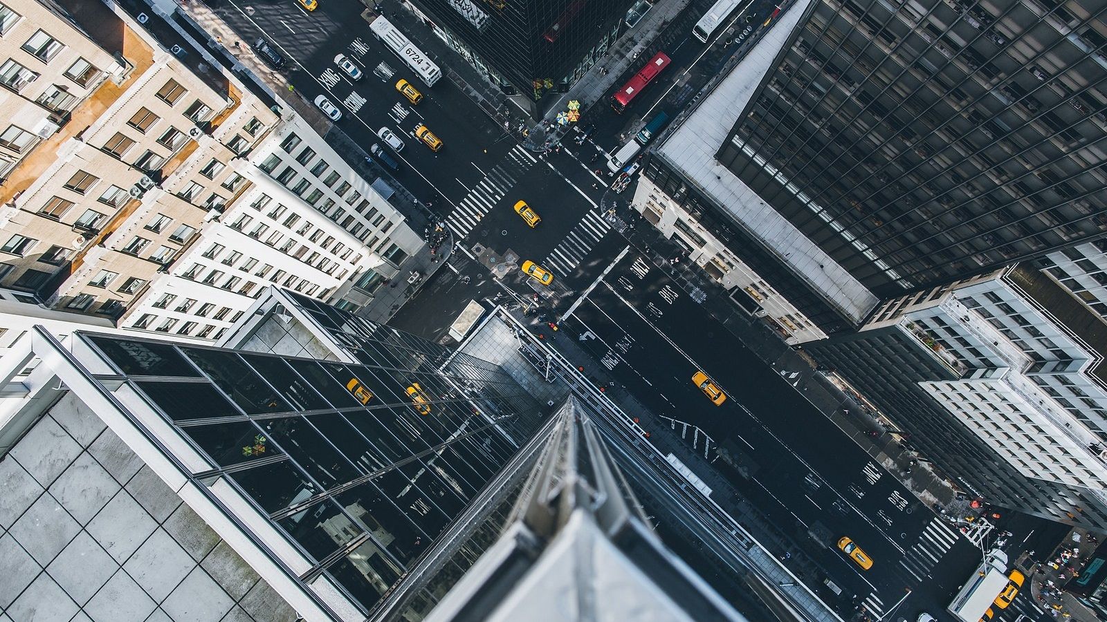 1600x900 Wallpaper City top view, skyscrapers, road, cars 1600x900 Picture, Image