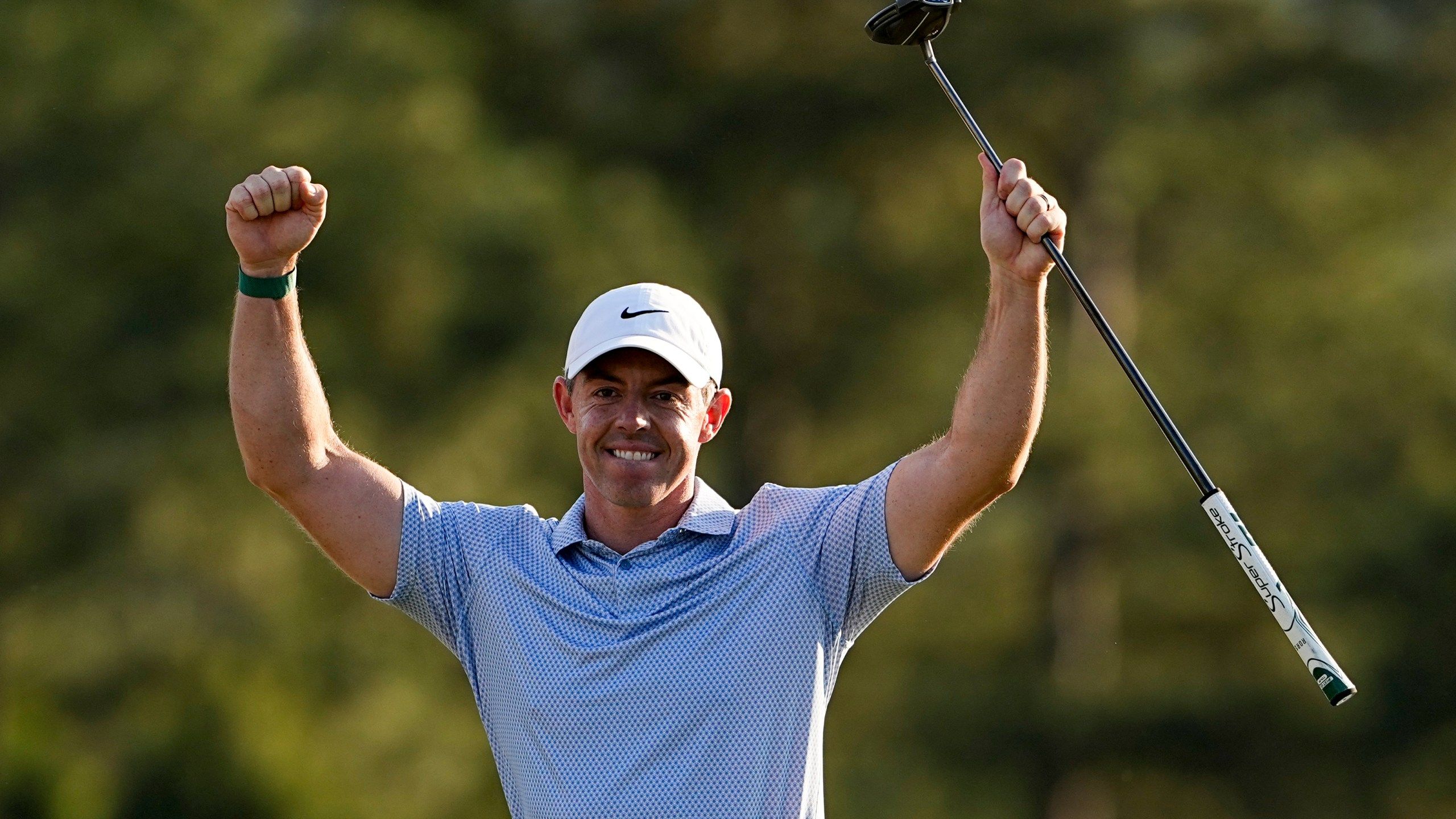 2560x1440 Rory McIlroy Champion Of 90th Masters Tournament, In Back To Back Win At Augusta National