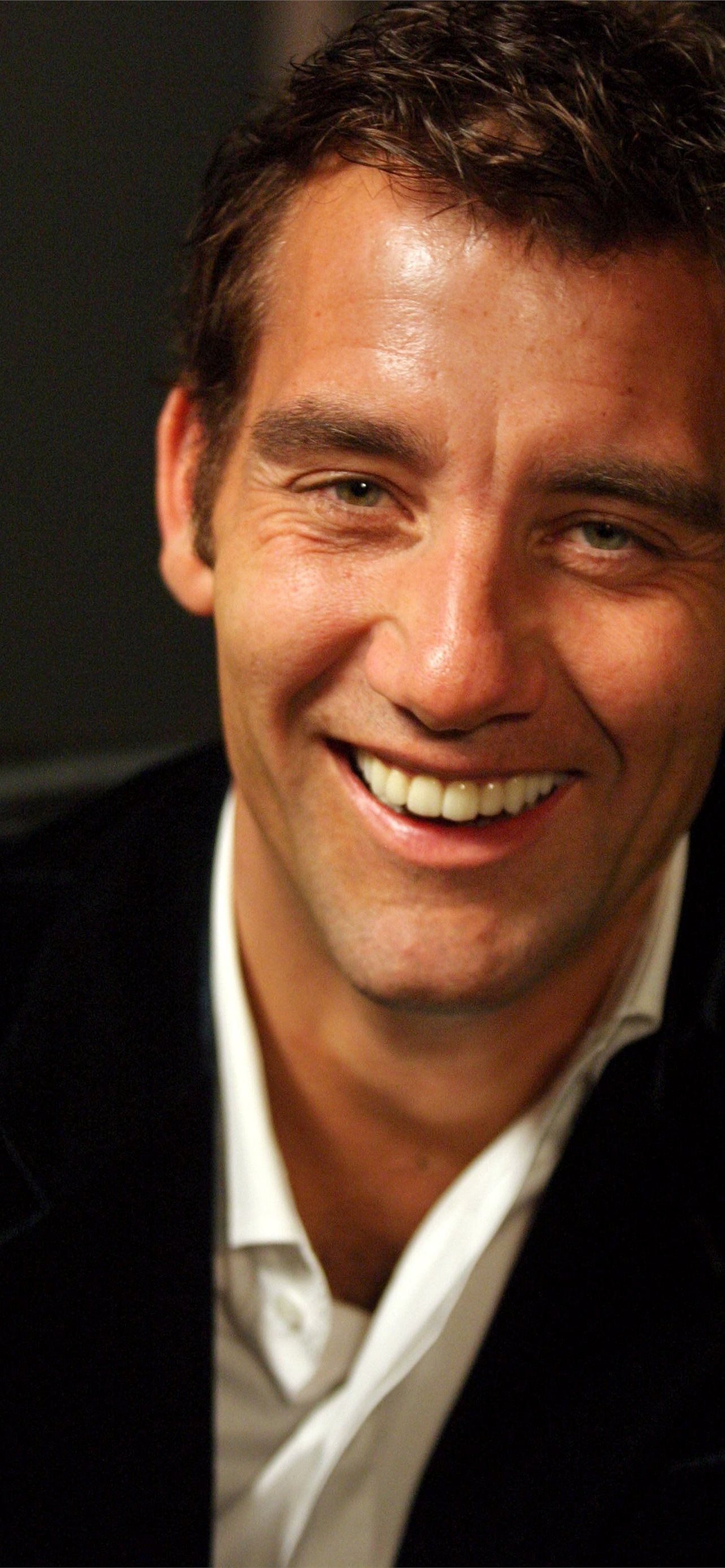 1284x2778 Best Clive owen iPhone HD Wallpaper