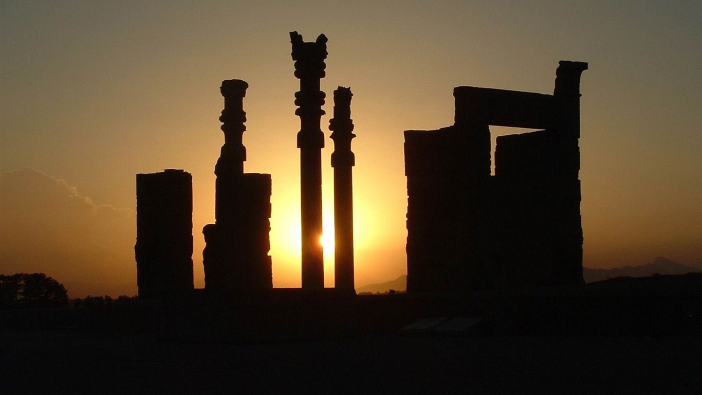 1366x768 Persepolis Iran Landscape Wallpaper