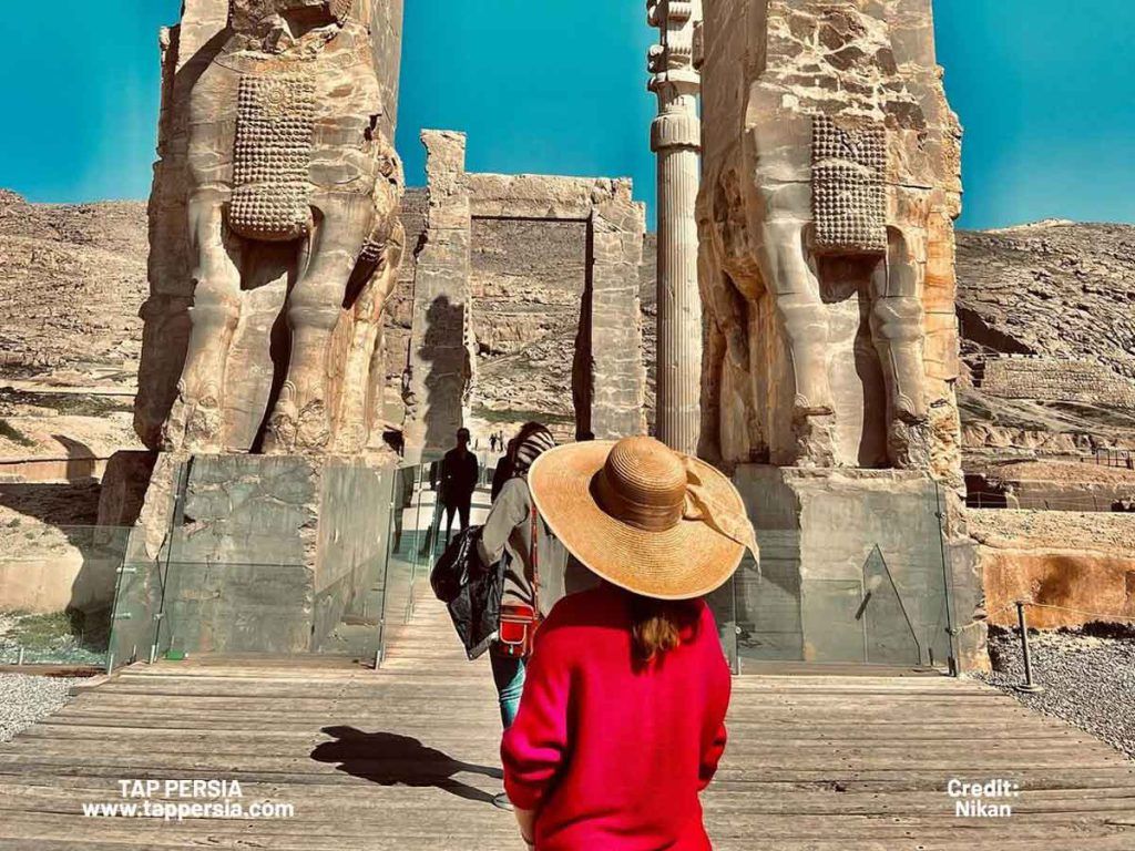 1024x768 Exploring the Historical Architecture Sites in Iran