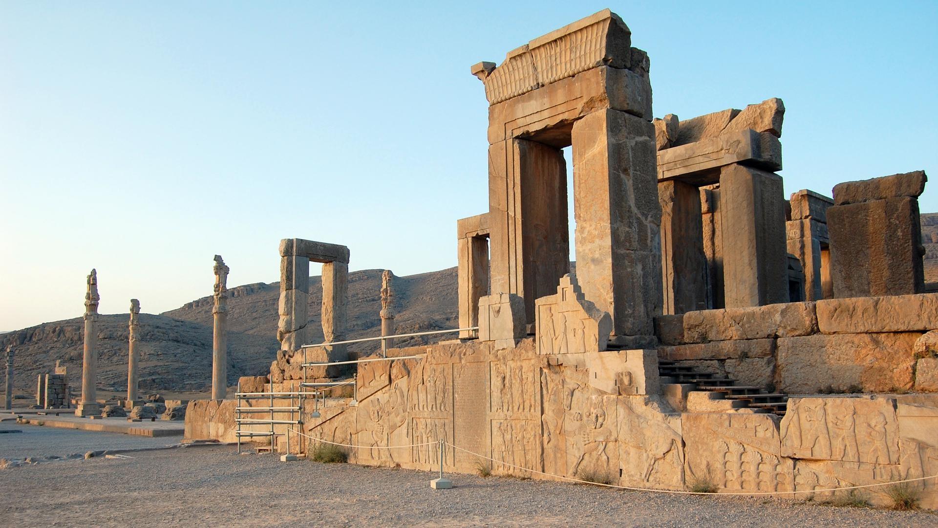 1920x1080 Iran: Historic Capitals