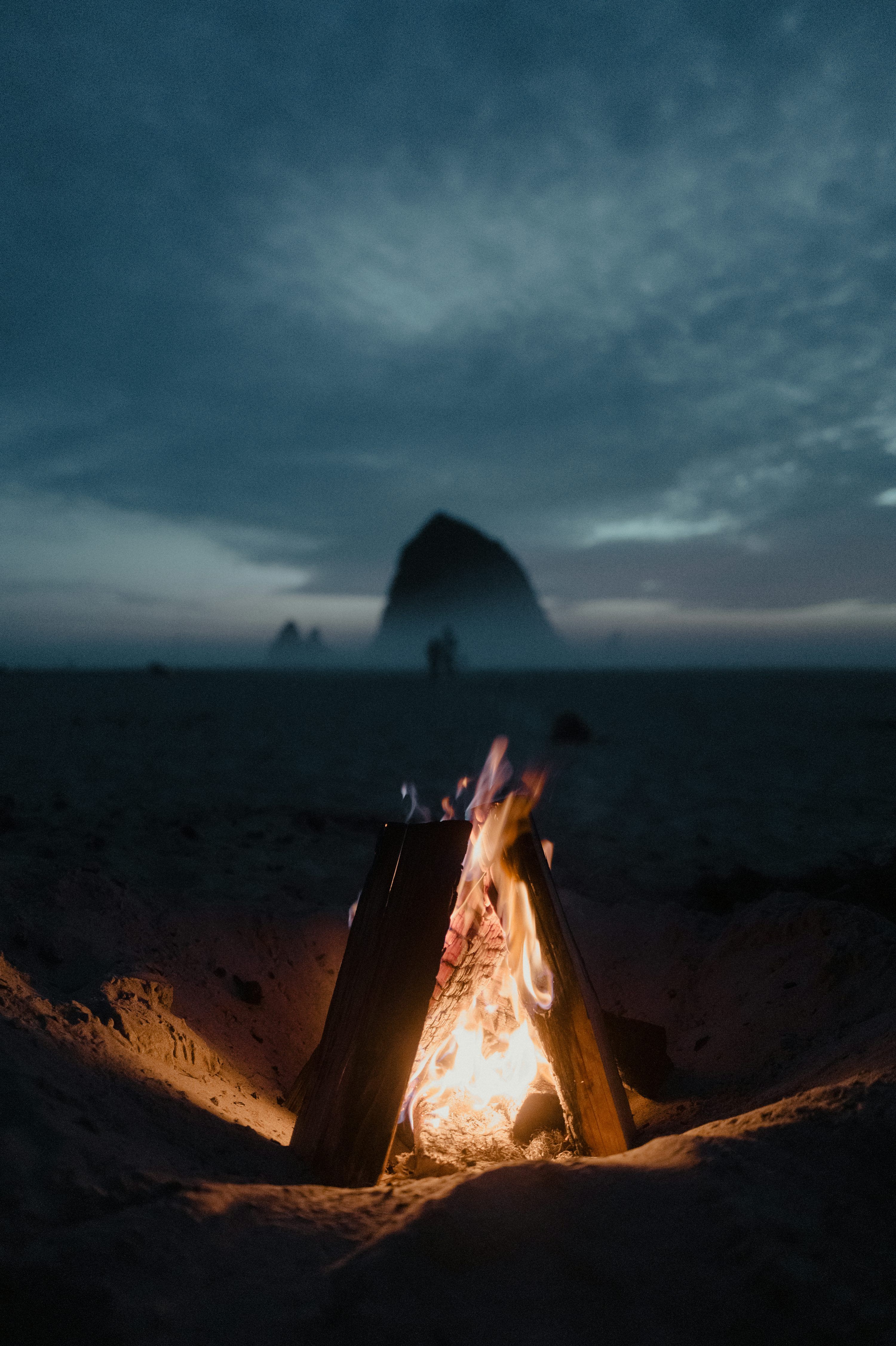3000x4508 Bonfire Picture [HD]. Download Free Image