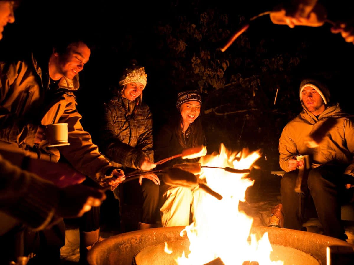 1200x900 Download Fire up the night with a bonfire and friends! Picture
