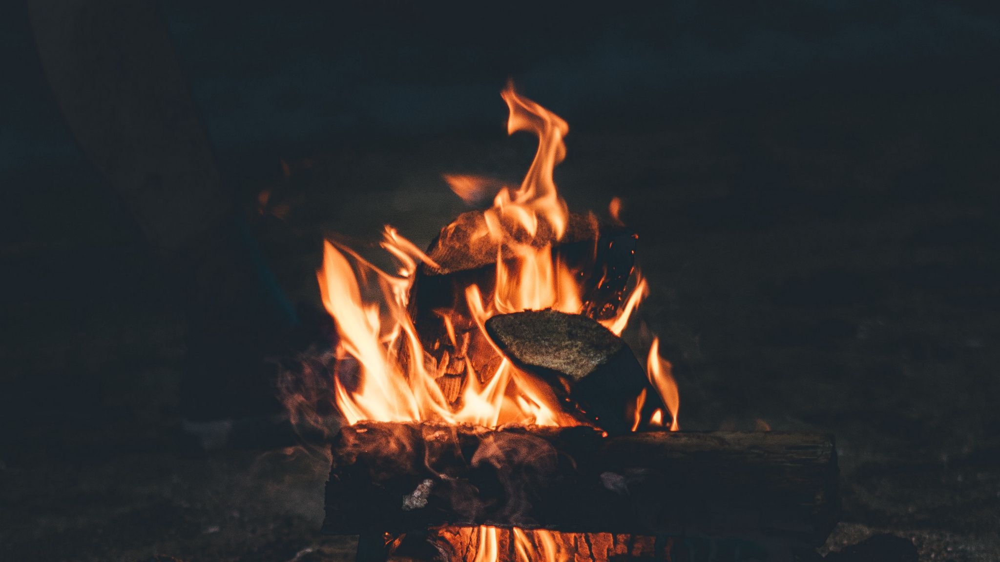 2048x1152 Download wallpaper 2048x1152 bonfire, fire, camping, firewood, night ultrawide monitor HD background