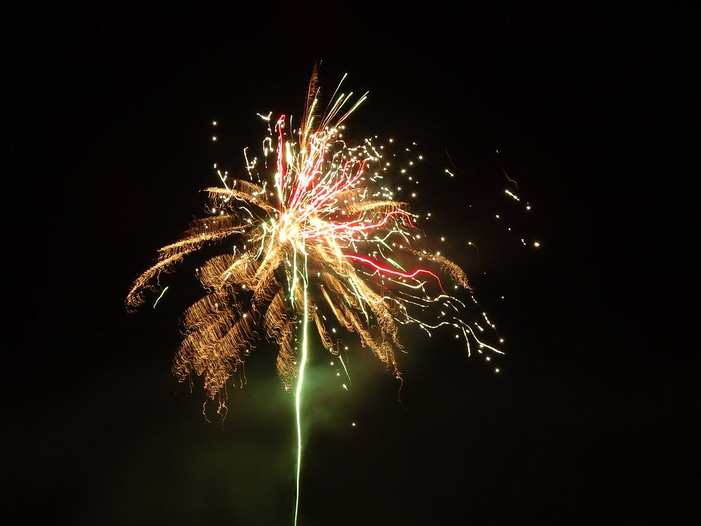 1024x768 Bonfire night 2017