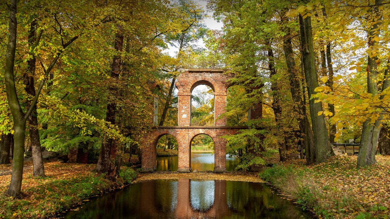 1280x720 Roman Inspired Aqueduct, Arkadia Park, Poland Gallery · Peapix