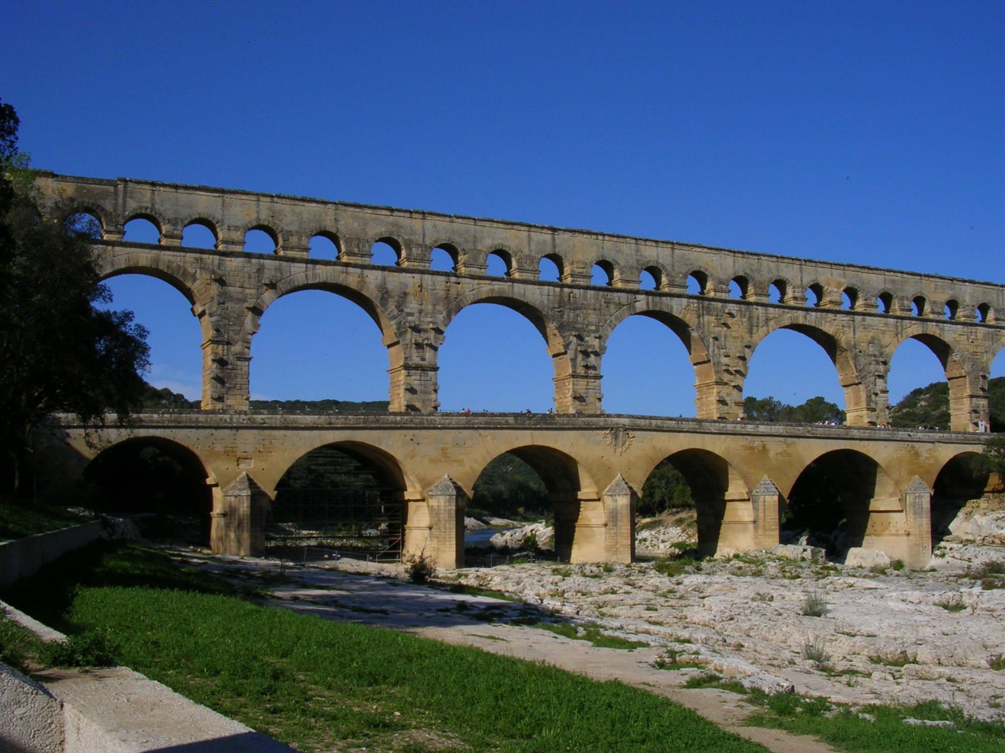 2048x1536 Pont Du Gard Aqueduct History Encyclopedia