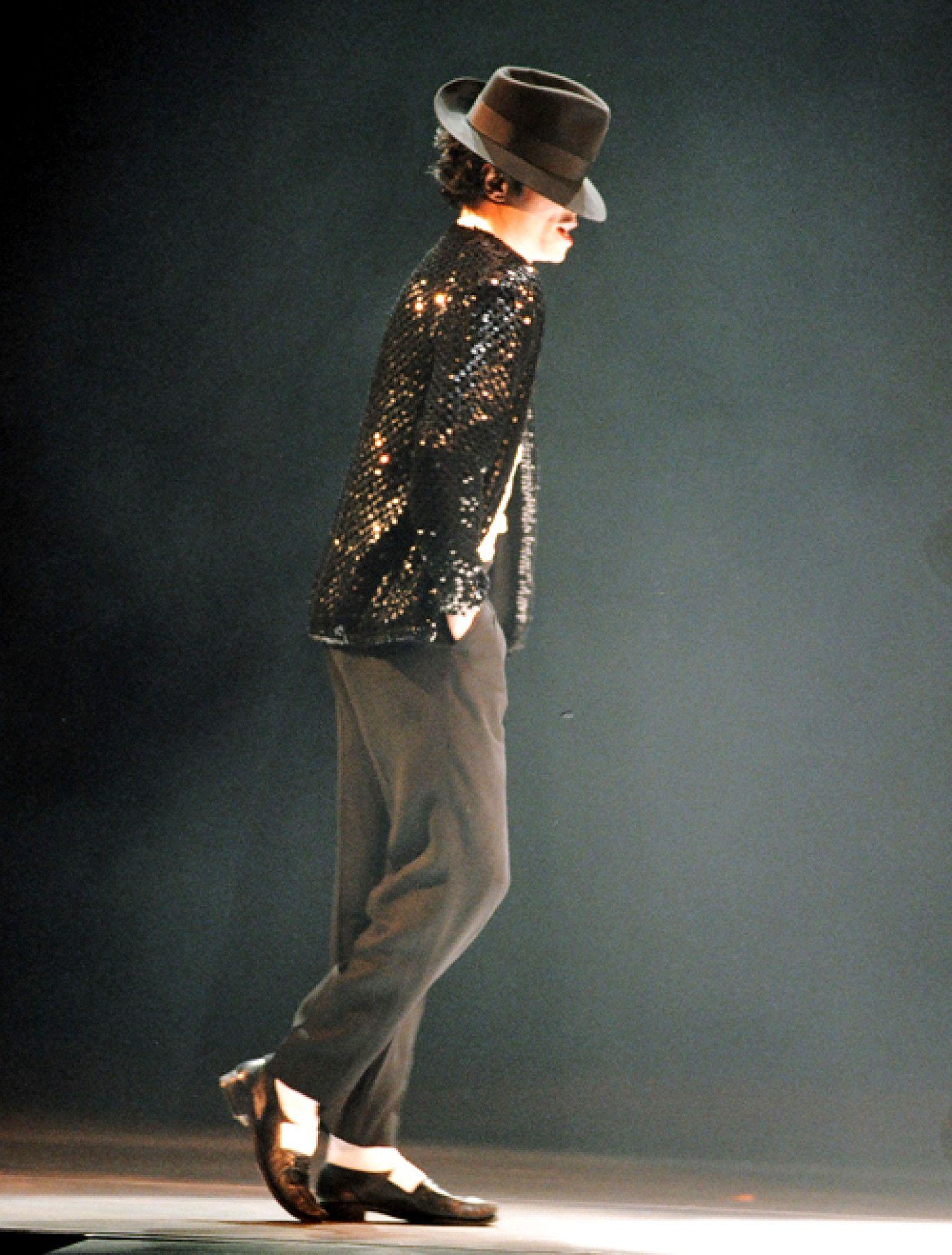1536x2024 Michael Jackson Moonwalk HD Wallpaper