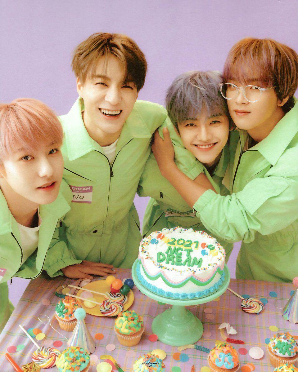 960x1200 Renjun Pics DREAM 2021 SEASONS GREETINGS Photobook 00 Line <3 ©xiaoyan_nct #NCTDREAM #RENJUN #런쥔 (1 3)