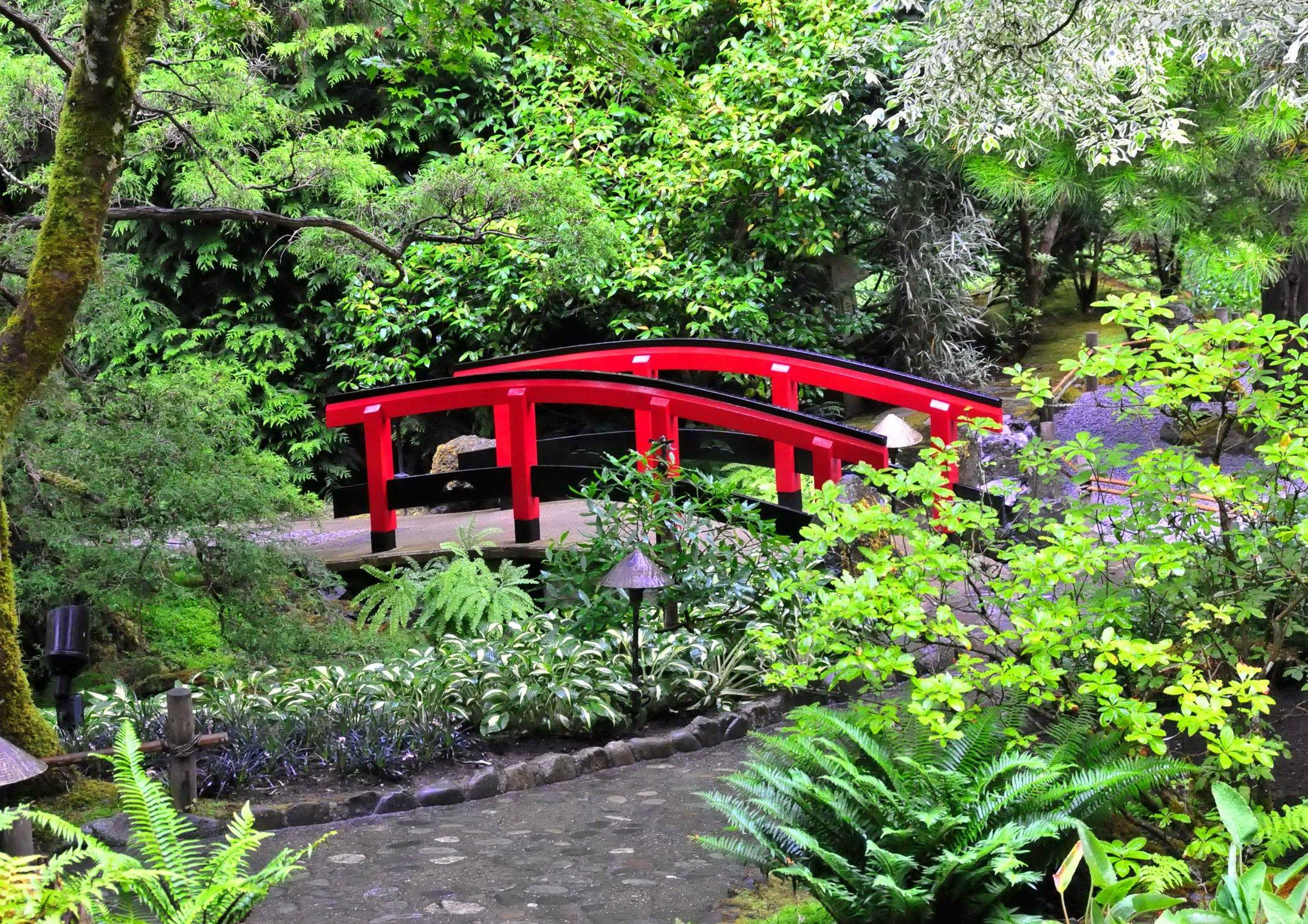 2153x1521 Butchart Gardens