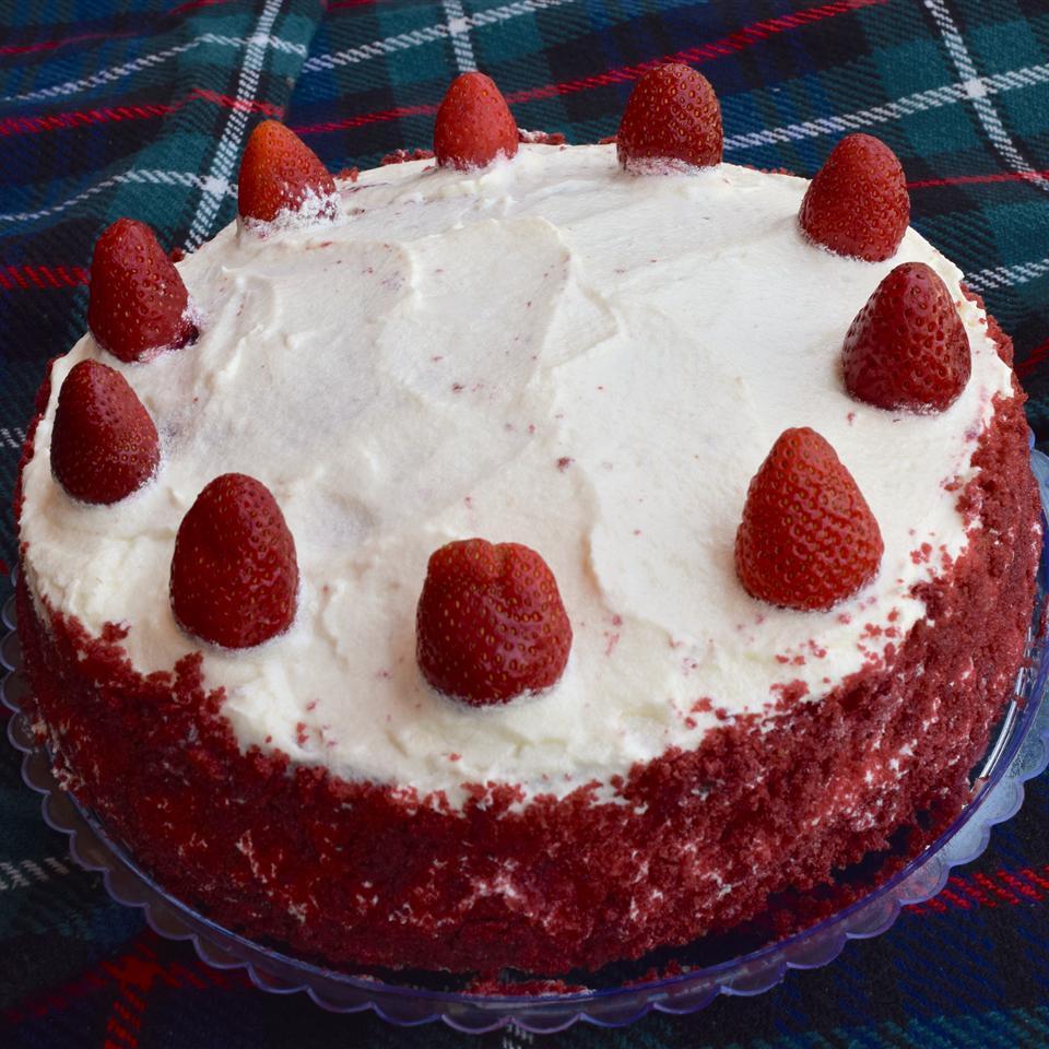 960x960 Red Velvet Strawberry Cake Recipe