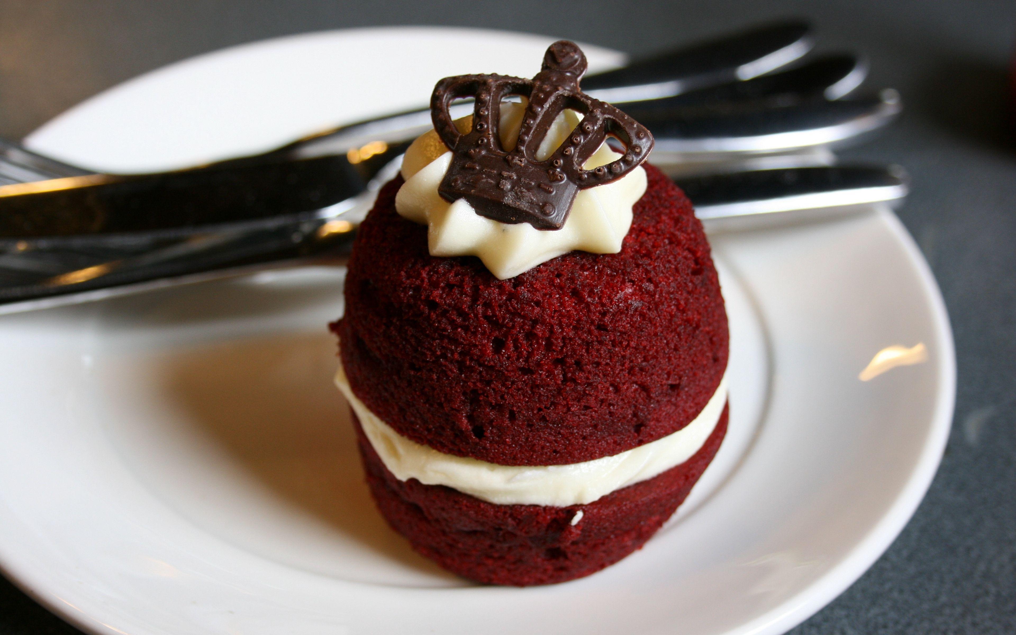 3840x2400 Wallpaper Cake, Dessert, Cream Velvet Wedding Cupcakes HD Wallpaper
