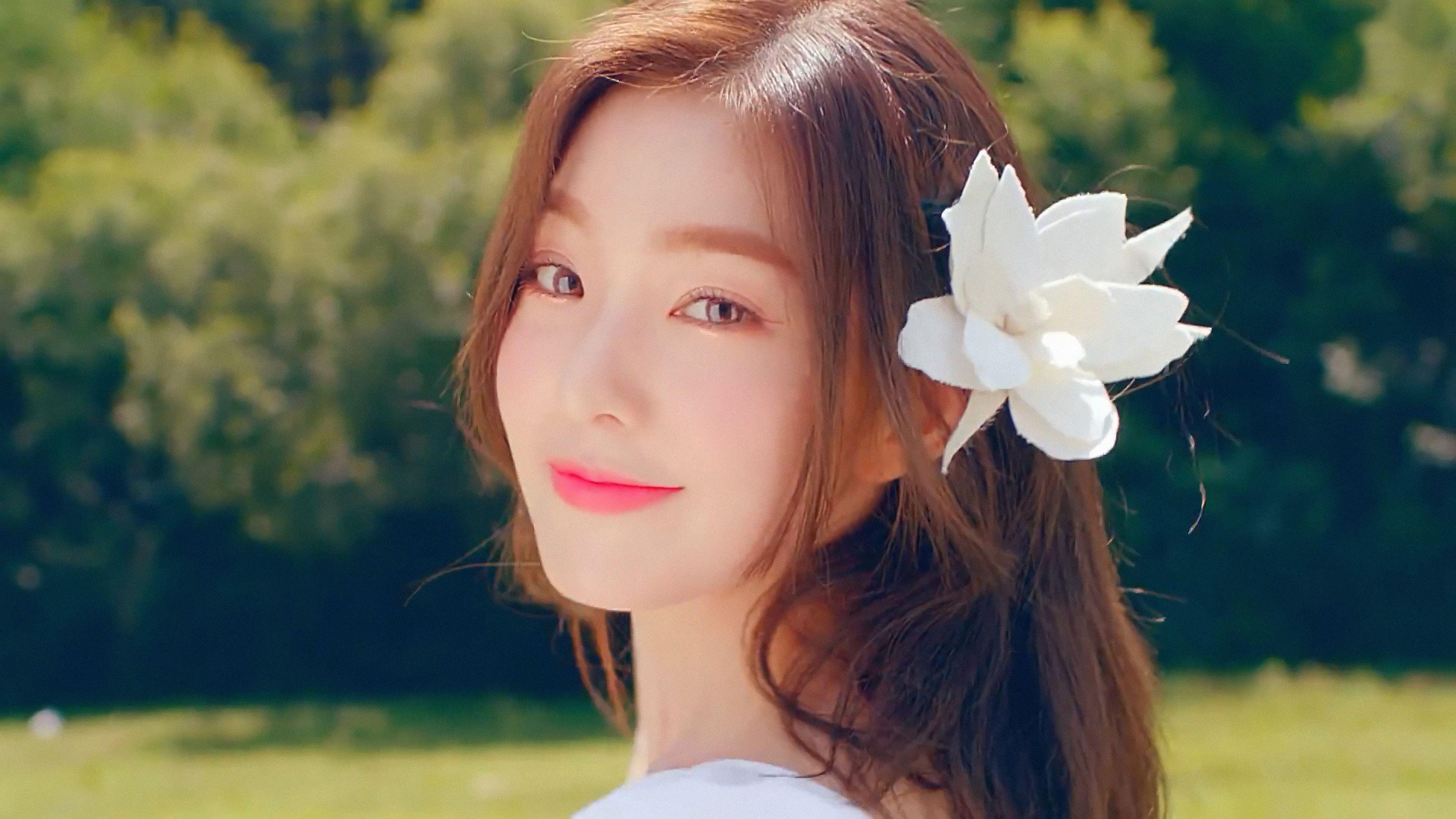 3840x2160 Red Velvet Joy Desktop Wallpaper