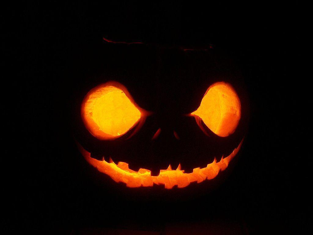1024x768 Halloween Pumpkin Face Wallpaper