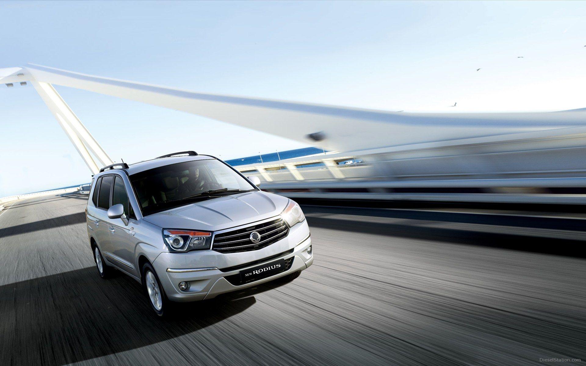 1920x1200 SsangYong Rodius MPV 2014 Widescreen Exotic Car Wallpaper of 8 : Diesel Station