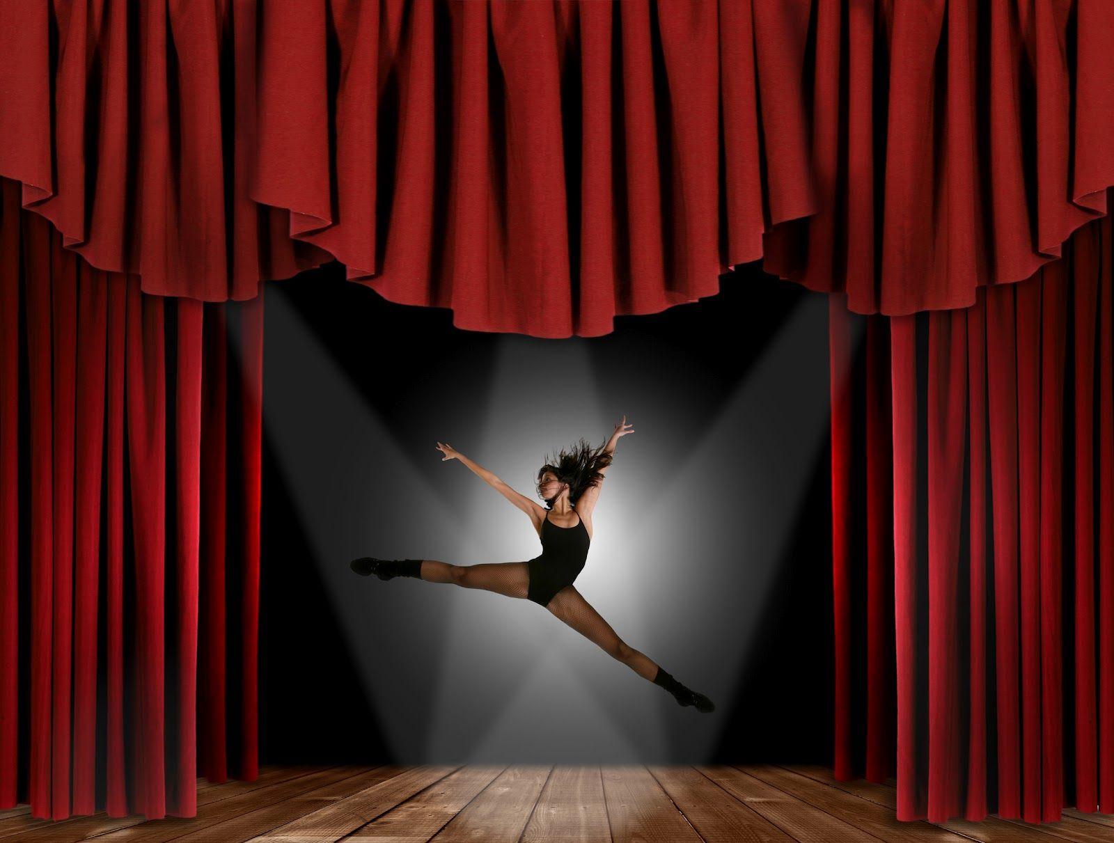 1600x1211 all new pix1: Wallpaper Red Curtain