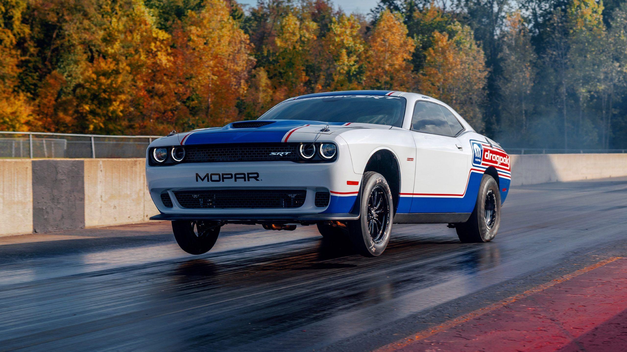 2560x1440 Dodge Challenger Mopar Drag Pak Wallpaper