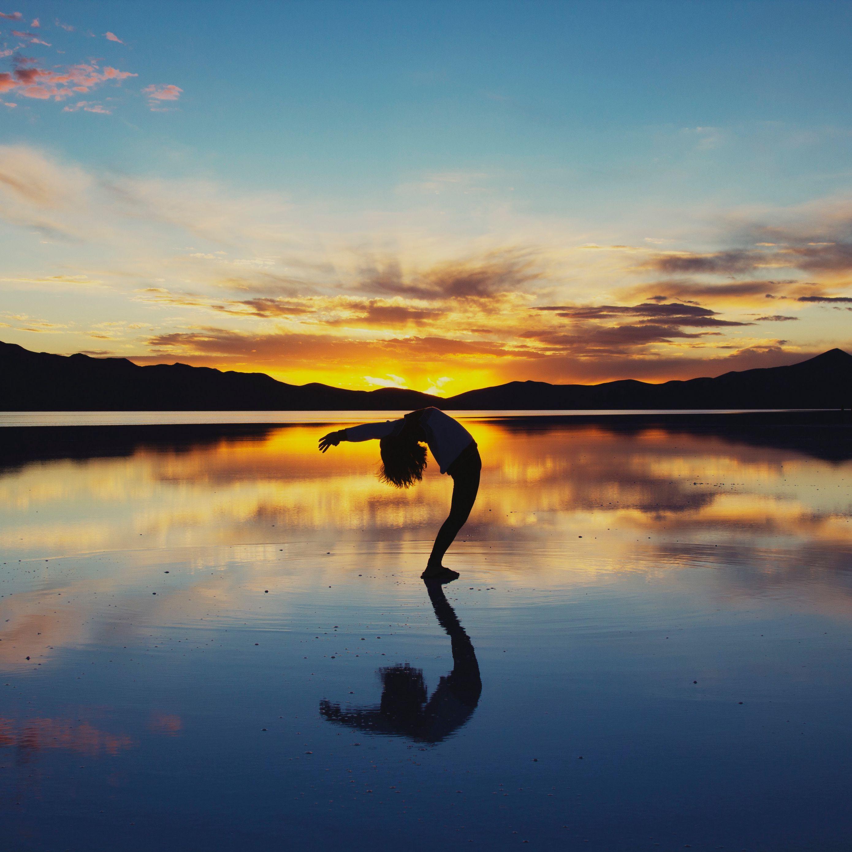 2780x2780 Download wallpaper 2780x2780 yoga, silhouette, lake, horizon ipad air, ipad air ipad ipad ipad mini ipad mini ipad mini ipad pro 9.7 for parallax HD background