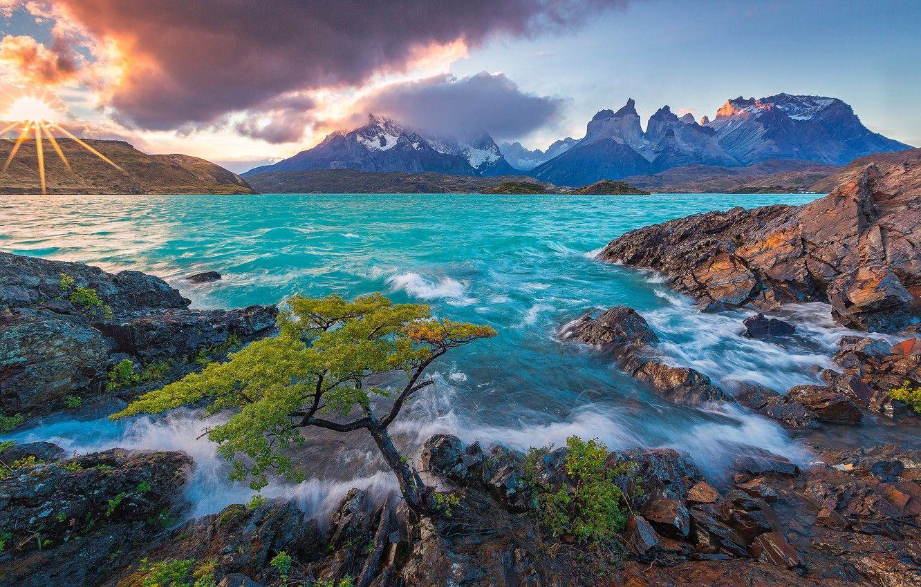 1332x850 Wallpaper sunset, mountains, lake, Chile, Chile, Patagonia, Patagonia, Lake Pehoe, Torres del Paine National Park, Torres del Paine, Cuernos del Paine, mountain pine, lake Pehoe, Paine massif image for desktop, section пейзажи