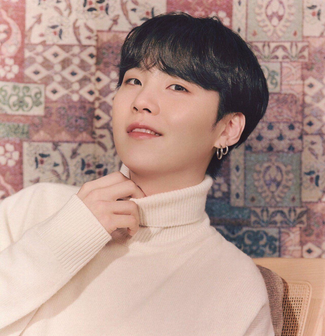 1280x1321 yoongi aesthetic wallpaper