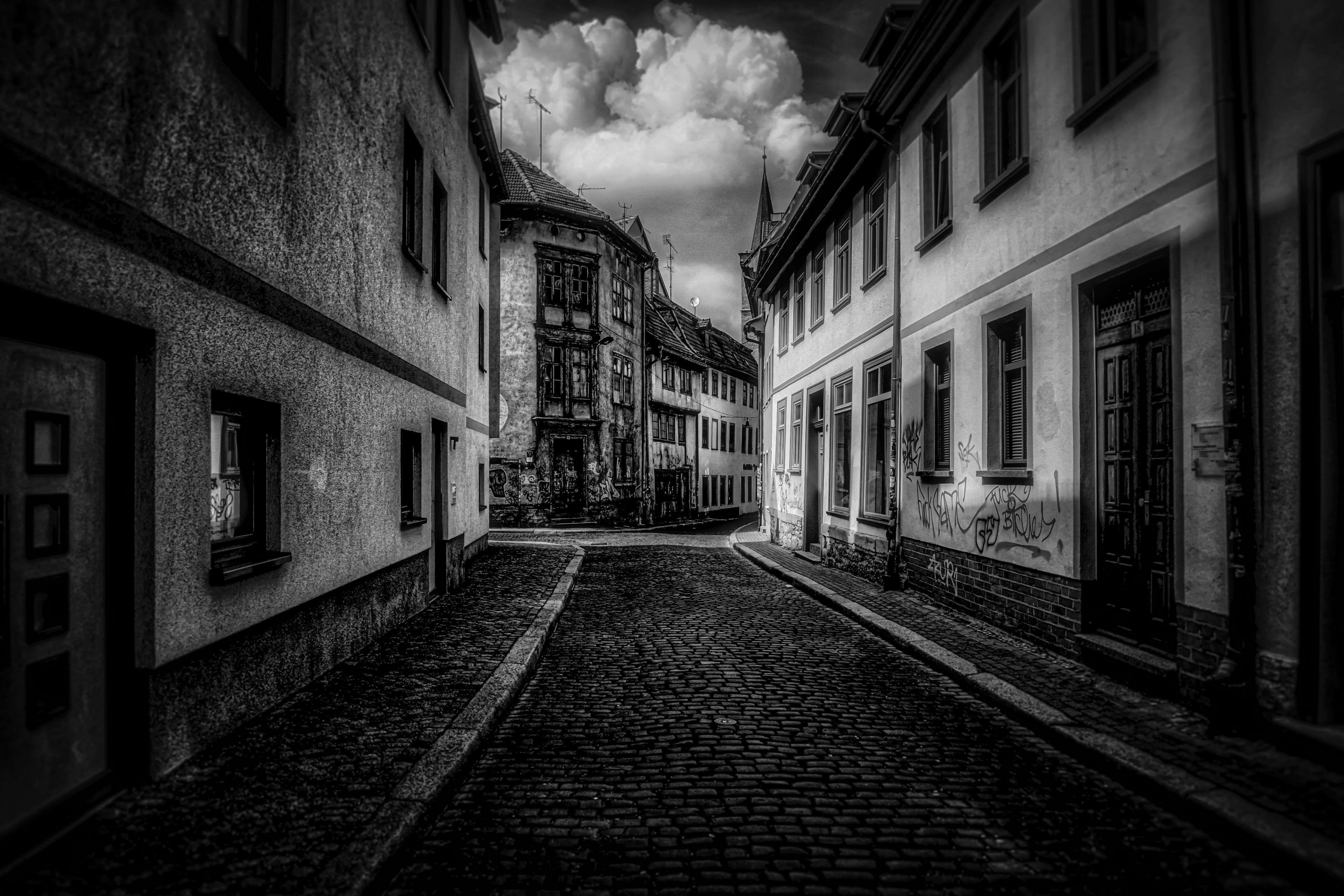 3840x2560 abandoned, alley, architecture, asphalt, black and white, building, classic, clouds, dark, doors, germa. Black and white building, Black and white, White building