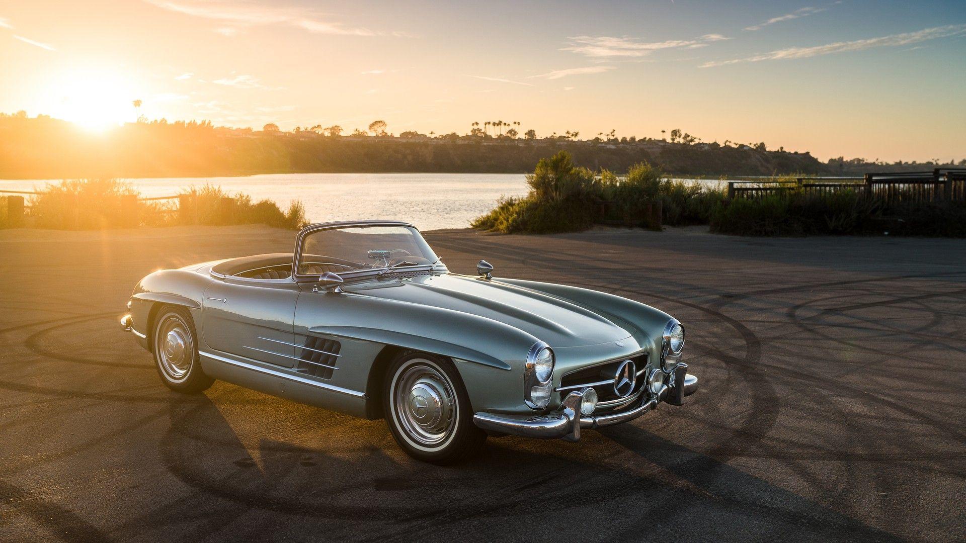 Old Green Mercedes 300sl