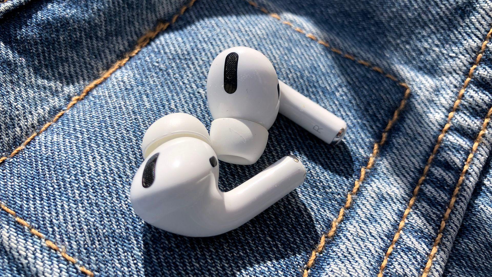Aesthetic AirPods Wallpapers - Top Free Aesthetic AirPods Backgrounds