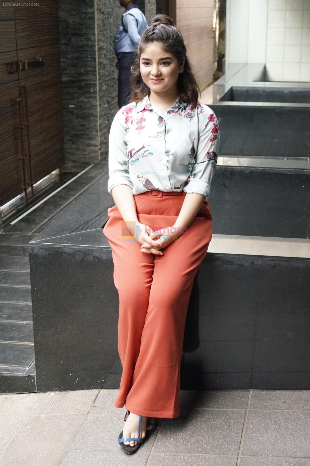 1080x1620 Zaira Wasim's Feet << wikiFeet