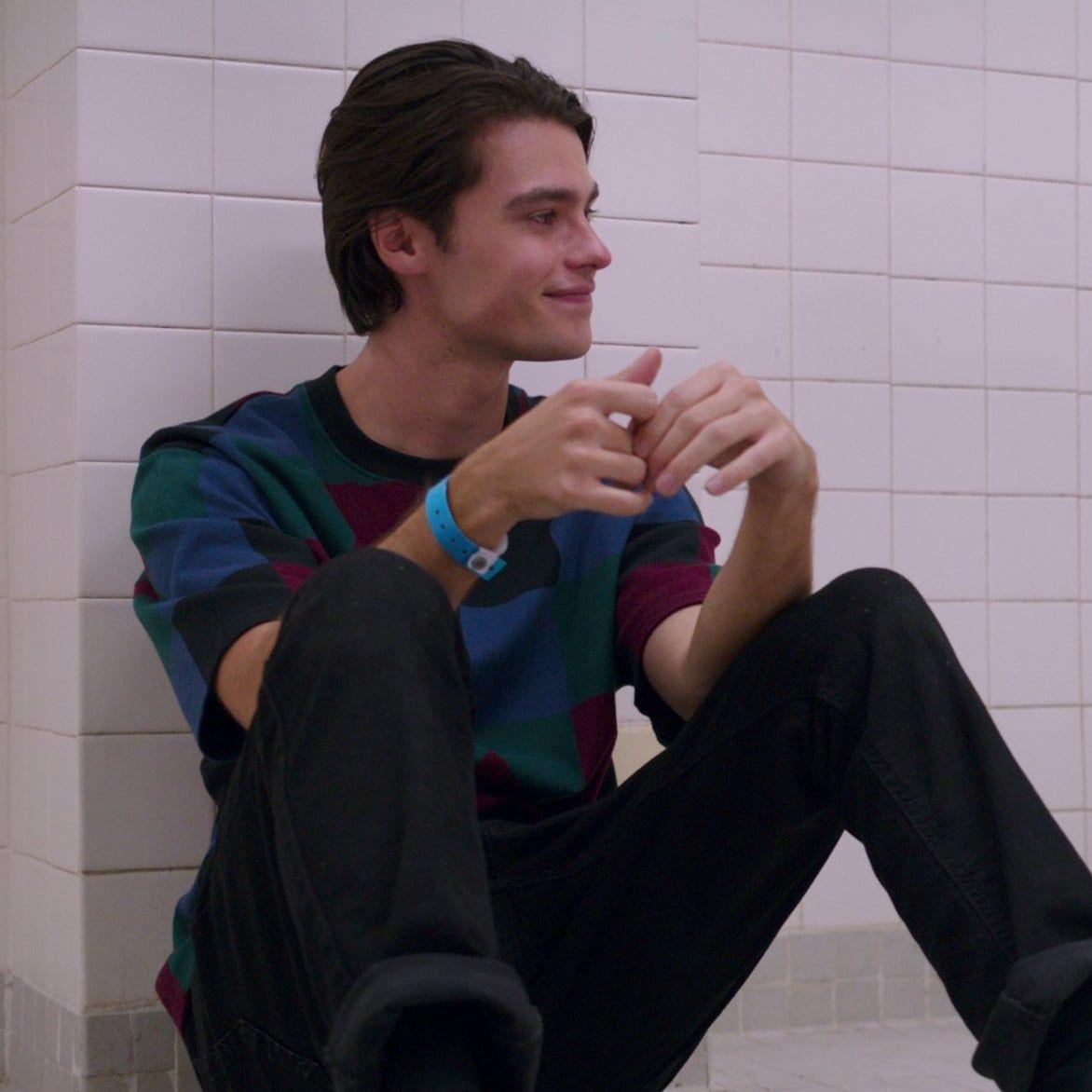1172x1172 Meet Felix Mallard, aka Marcus From Ginny & Georgia