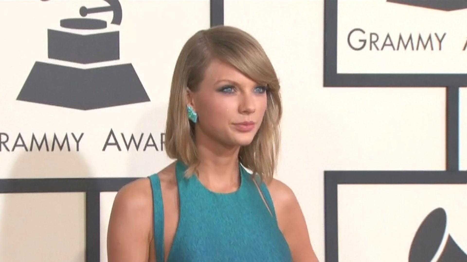 1920x1080 Taylor Swift accuses Netflix show 'Ginny and Georgia' of making sexist joke