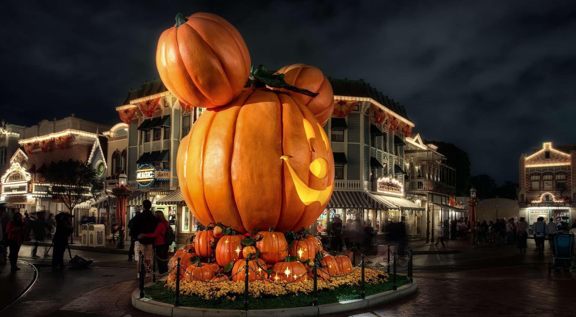 1920x1056 Disney Halloween Background Free