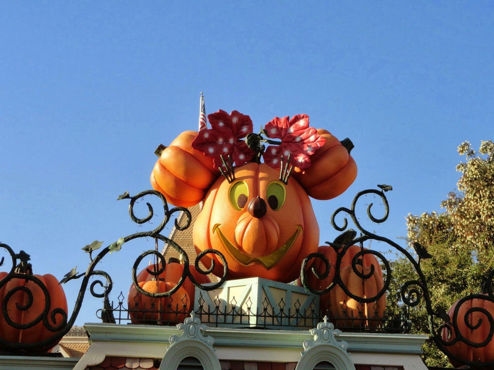 1600x1200 Cute Disney Pumpkin Wallpaper .