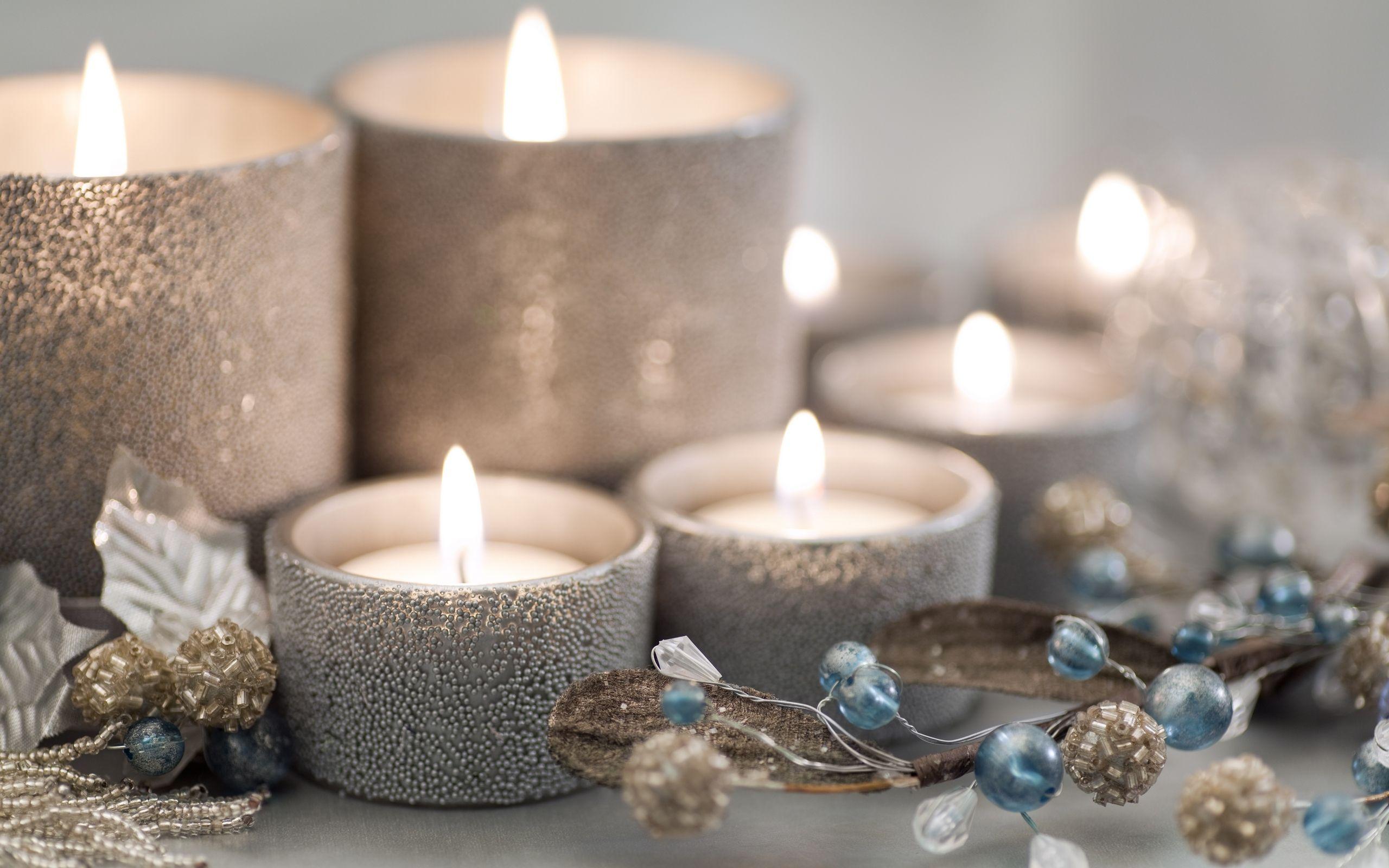 2560x1600 Beautiful Christmas Candles Wallpaper