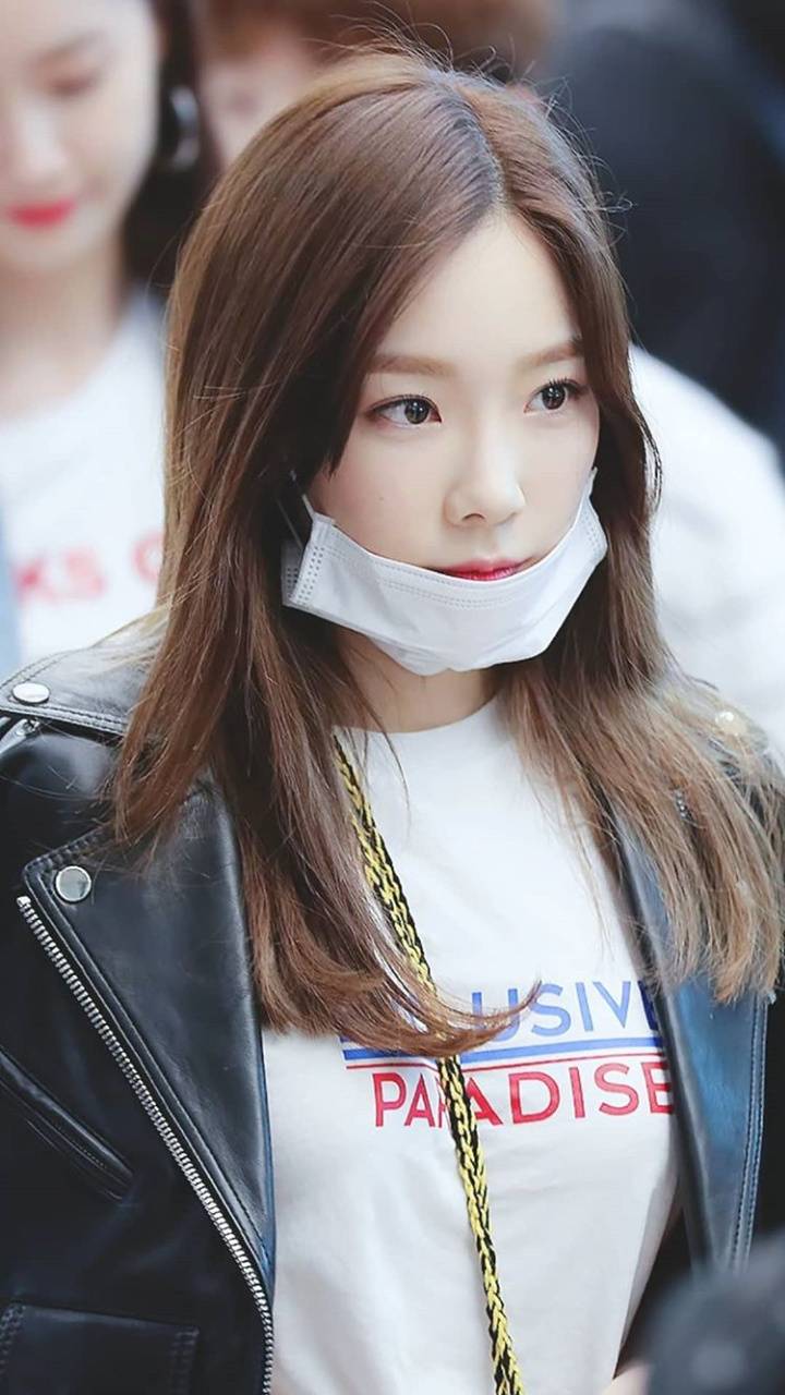 720x1280 SNSD TAEYEON wallpaper