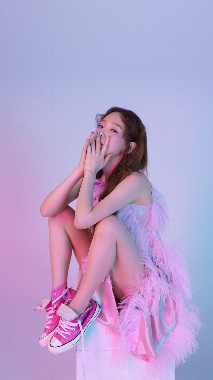750x1334 Kpop Girl Taeyeon Girl Snsd Wallpaper