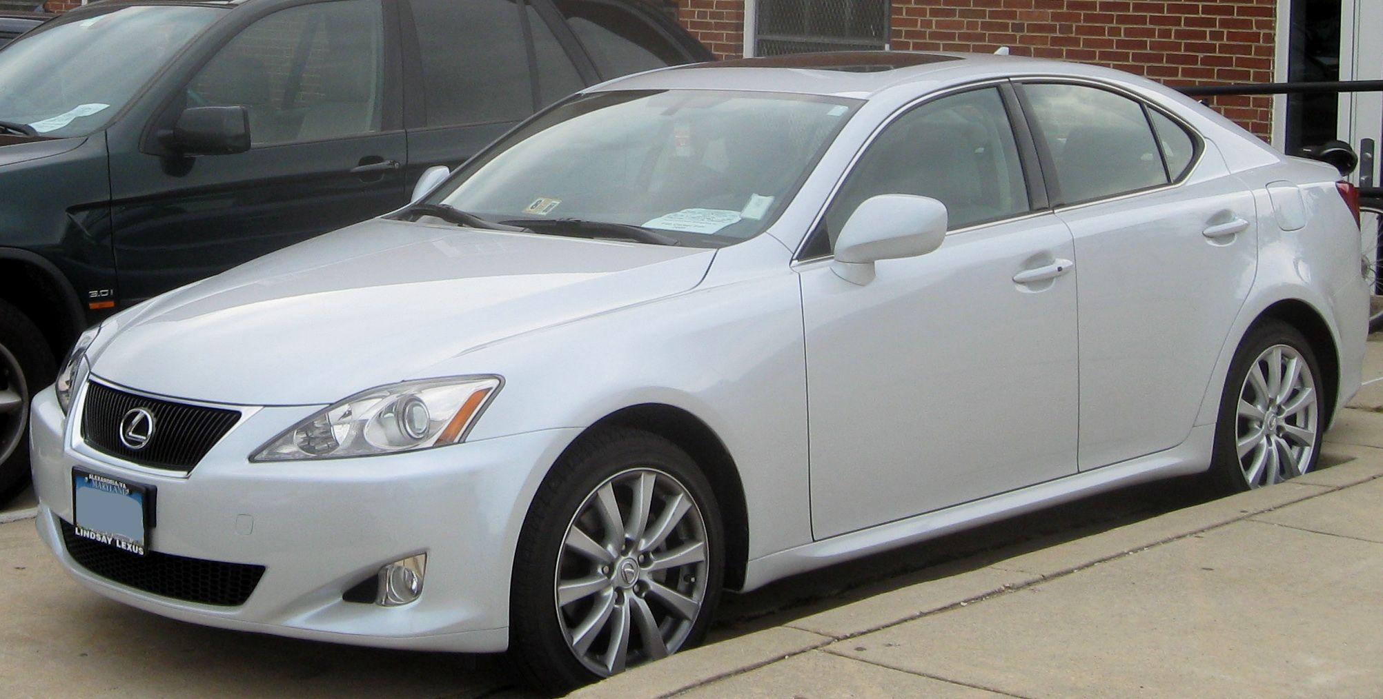 2004x1014 Lexus IS250