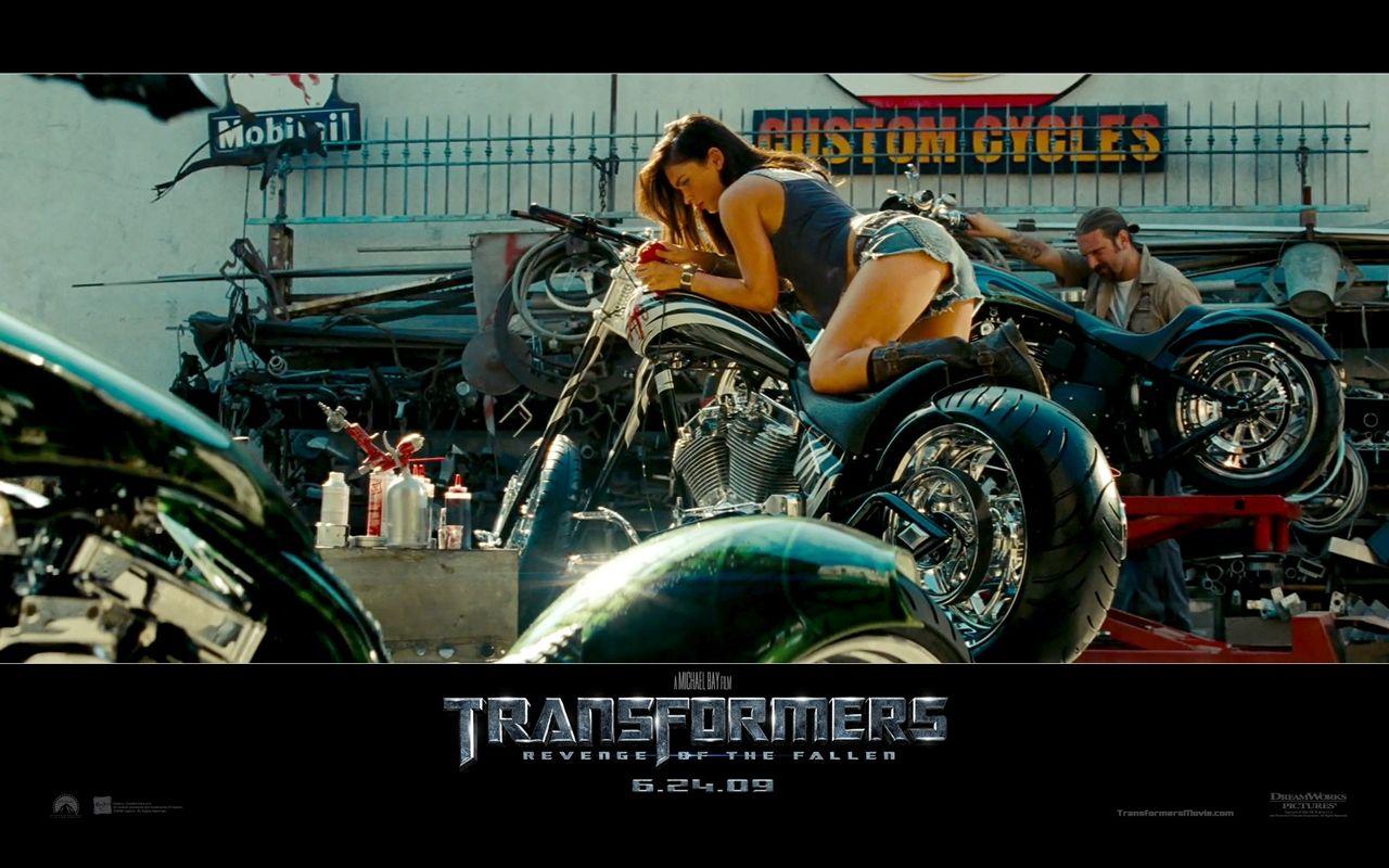 1280x800 Transformers: Revenge of the Fallen Fox Wallpaper Number 2 (1280 x 800 Pixels)