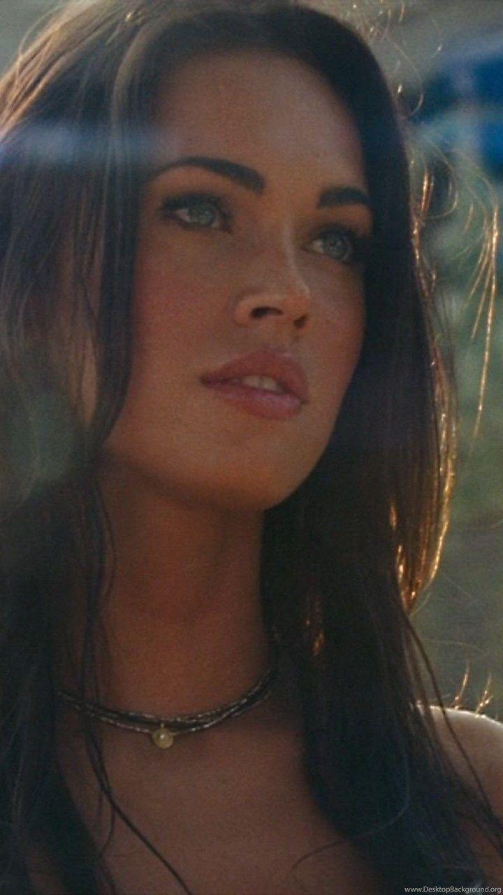 720x1280 Megan Fox Transformers Wallpaper HD Wallpaper